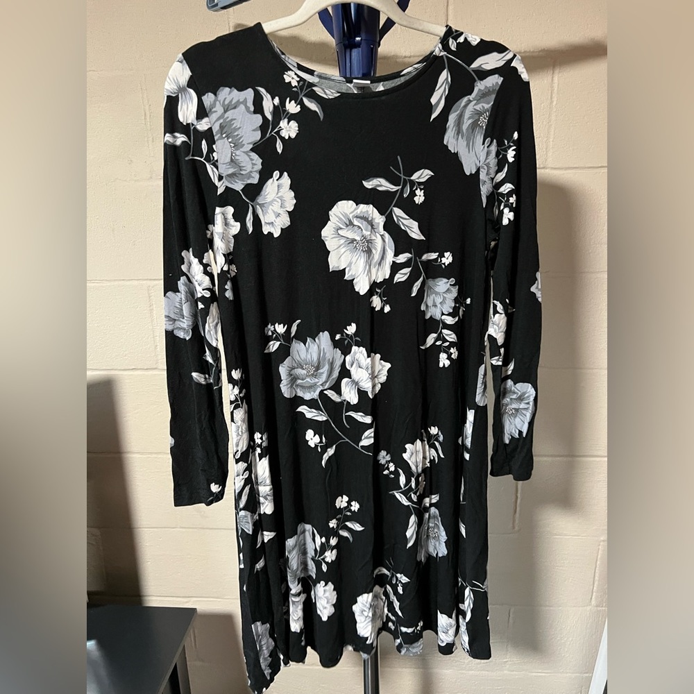 Old Navy Swing Dress -M